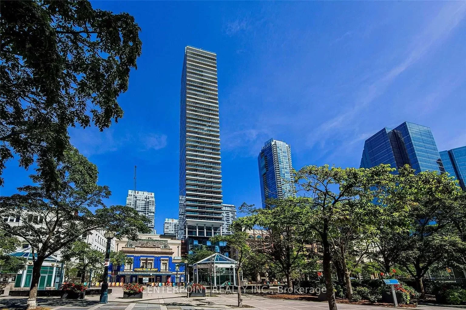 224 King Street W 2705, Toronto C01, On M5h 0a6