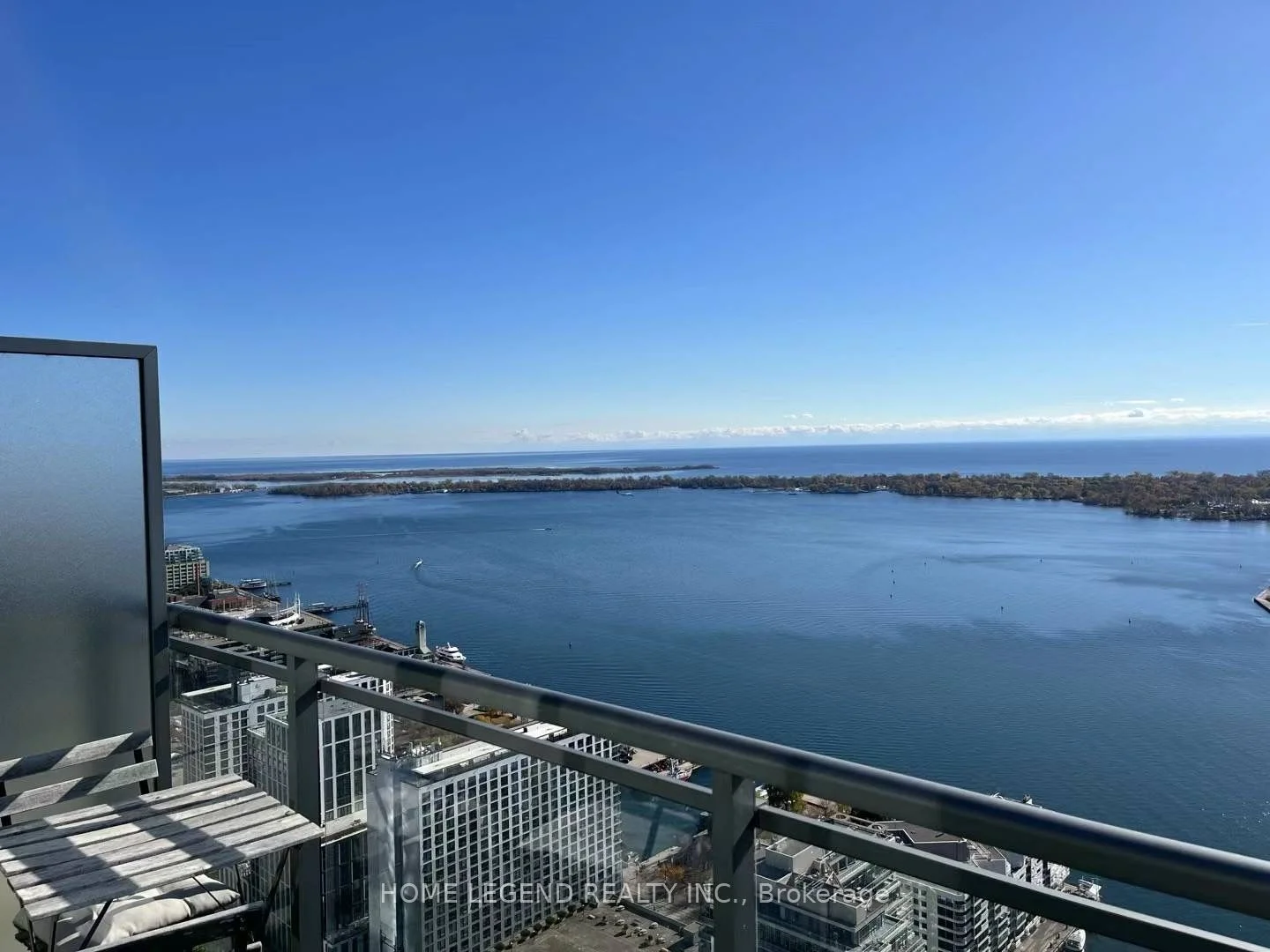 11 Brunel Court 5512, Toronto C01, ON M5V 3Y3