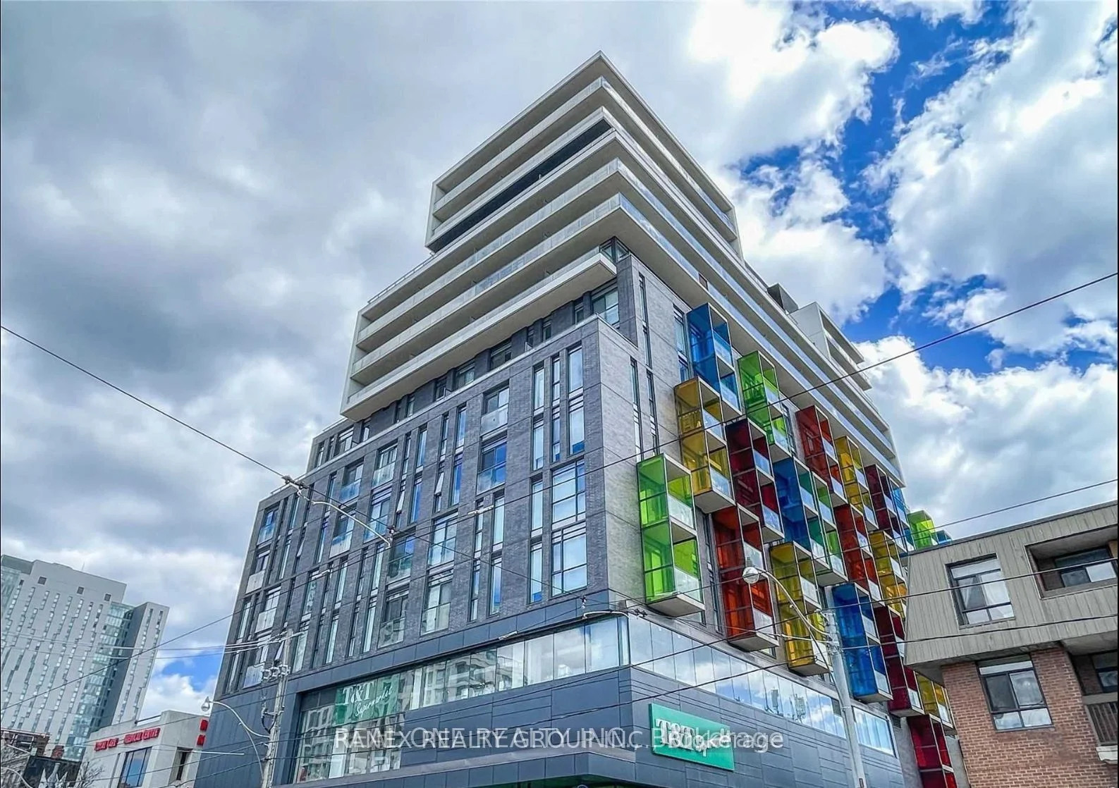 297 College Street 505, Toronto C01, On M5t 1s2