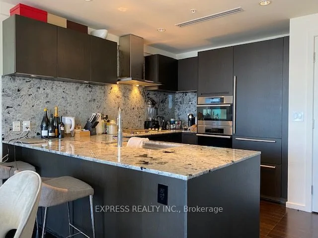 180 University Avenue 4202, Toronto C01, ON M5H 0A2