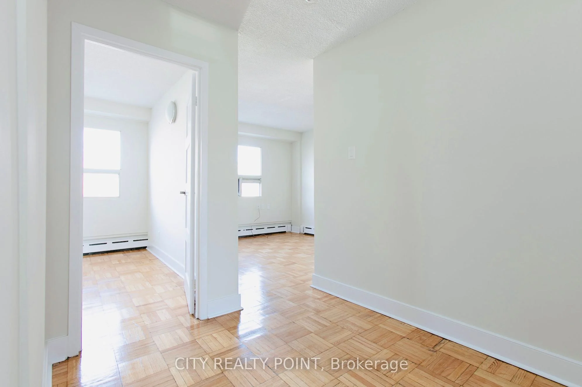 990 Avenue Road 208, Toronto C03, On M5p 2k8