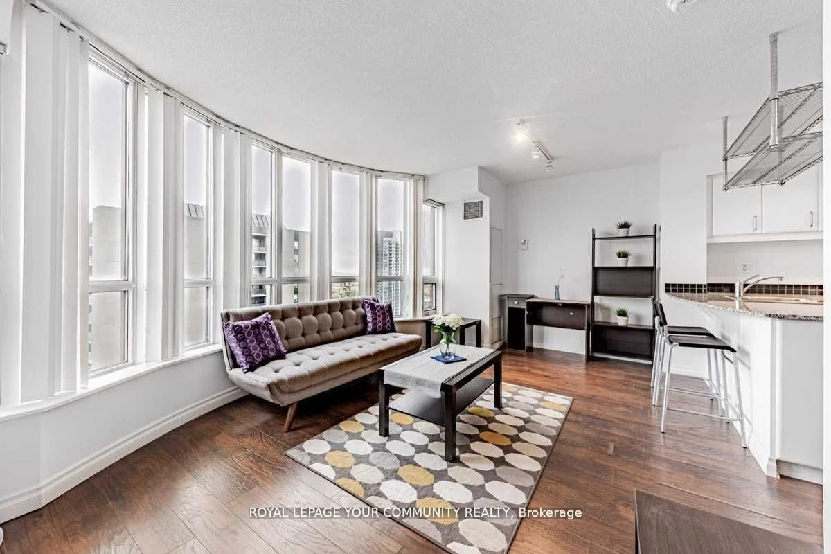 Condo Apartment in Toronto