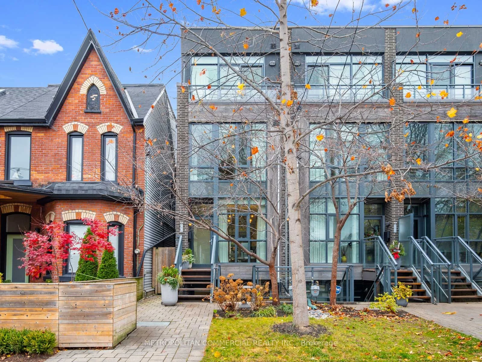 28a Givins Street Main, Toronto C01, On M6j 2x7