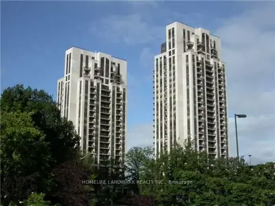 Condo Apartment in Toronto