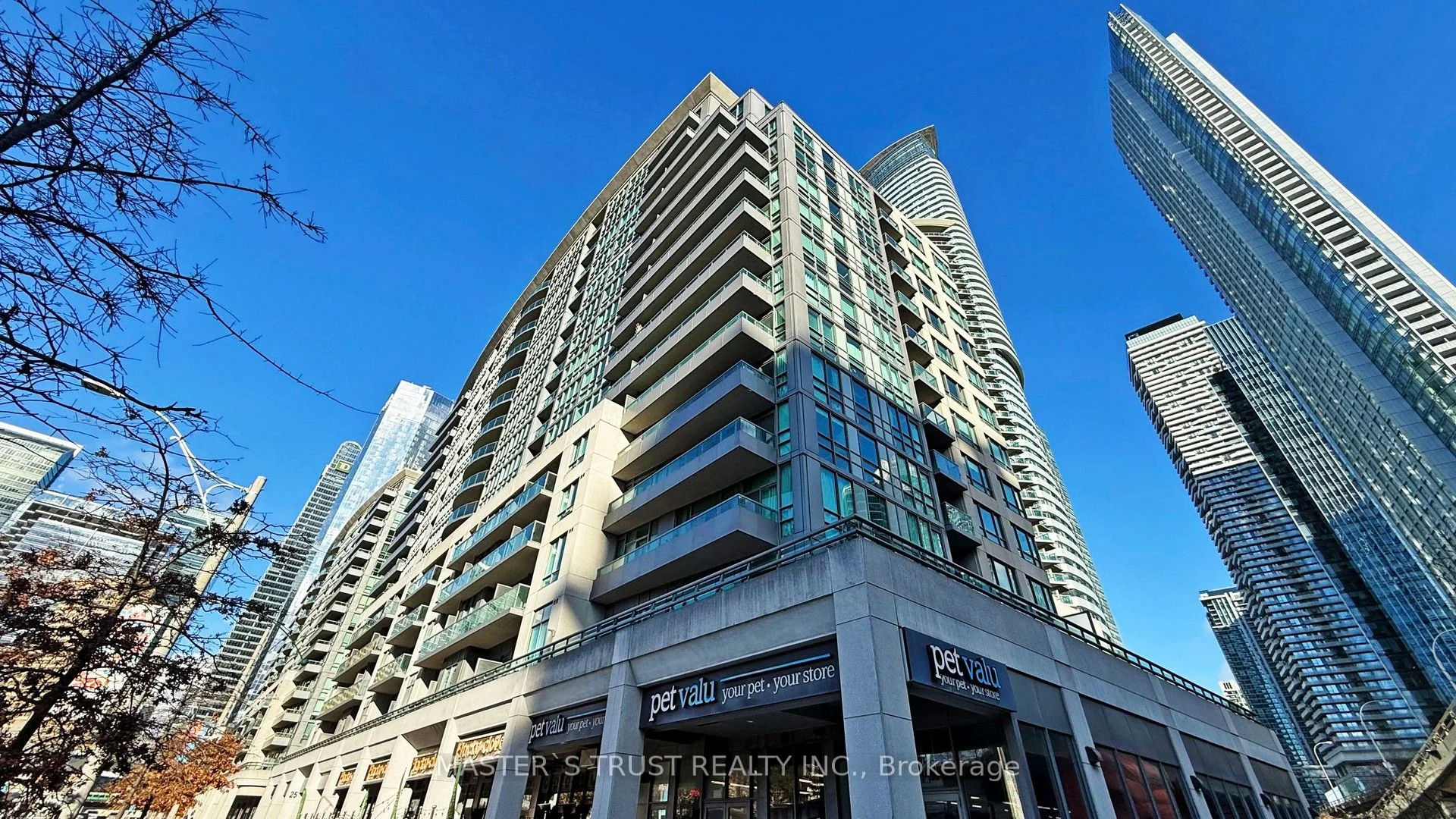 Condo Apartment in Toronto