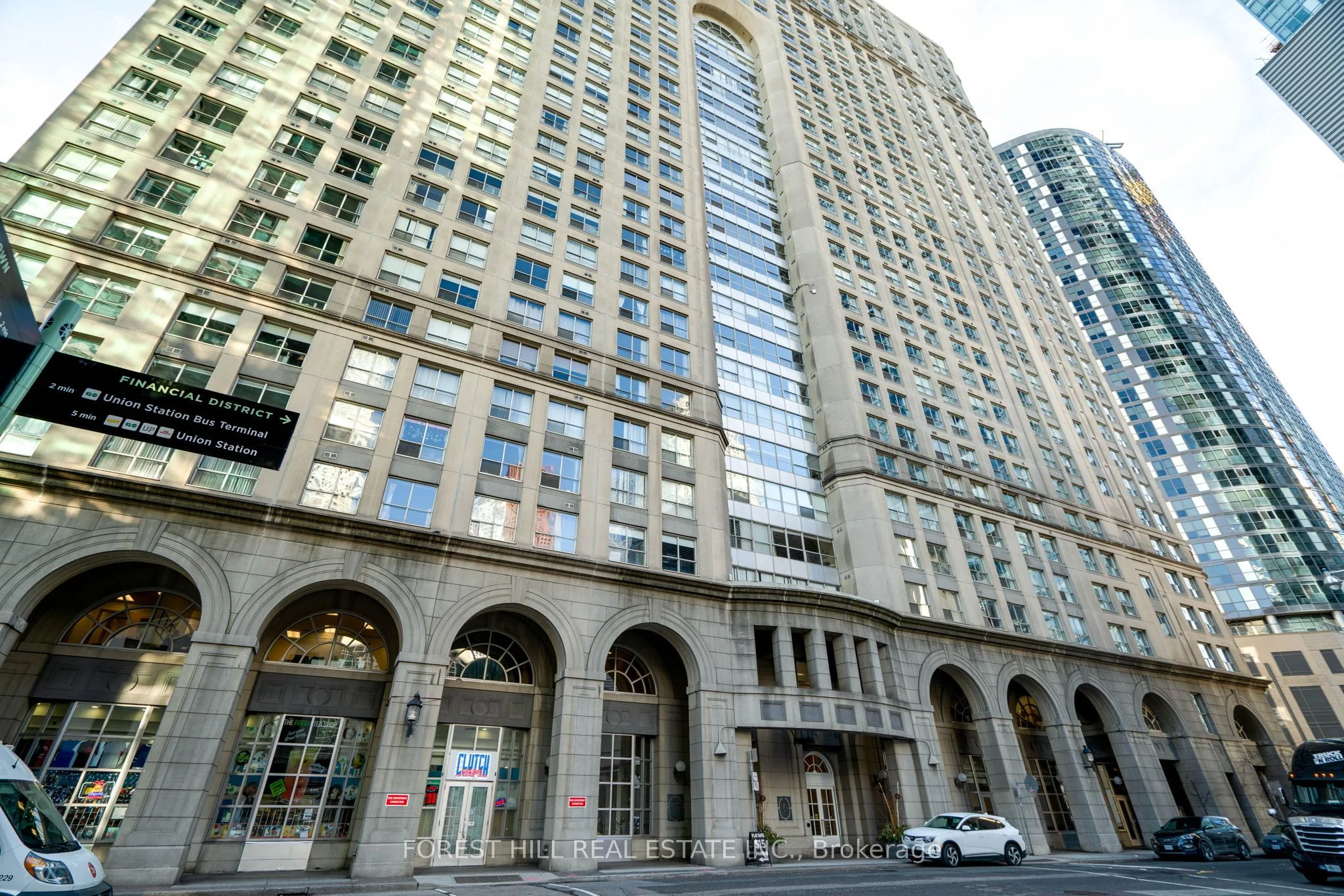 Condo Apartment in Toronto