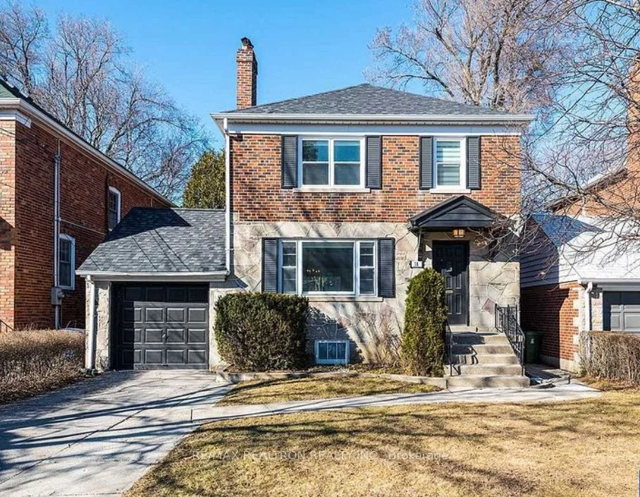 38 Delhi Avenue, Toronto C04, On M5m 3b7