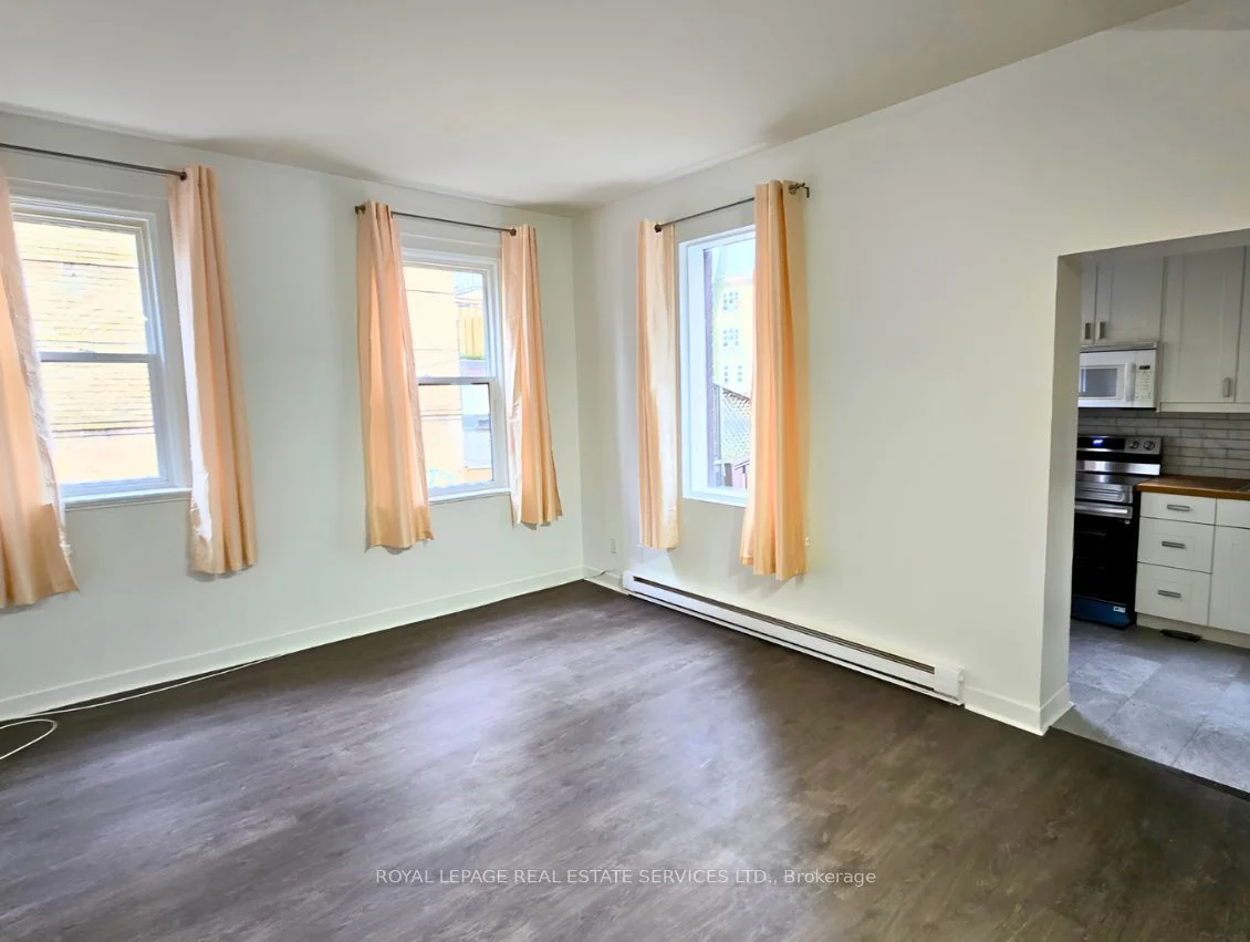 118 Pembroke Street 1, Toronto C08, On M5a 2n8