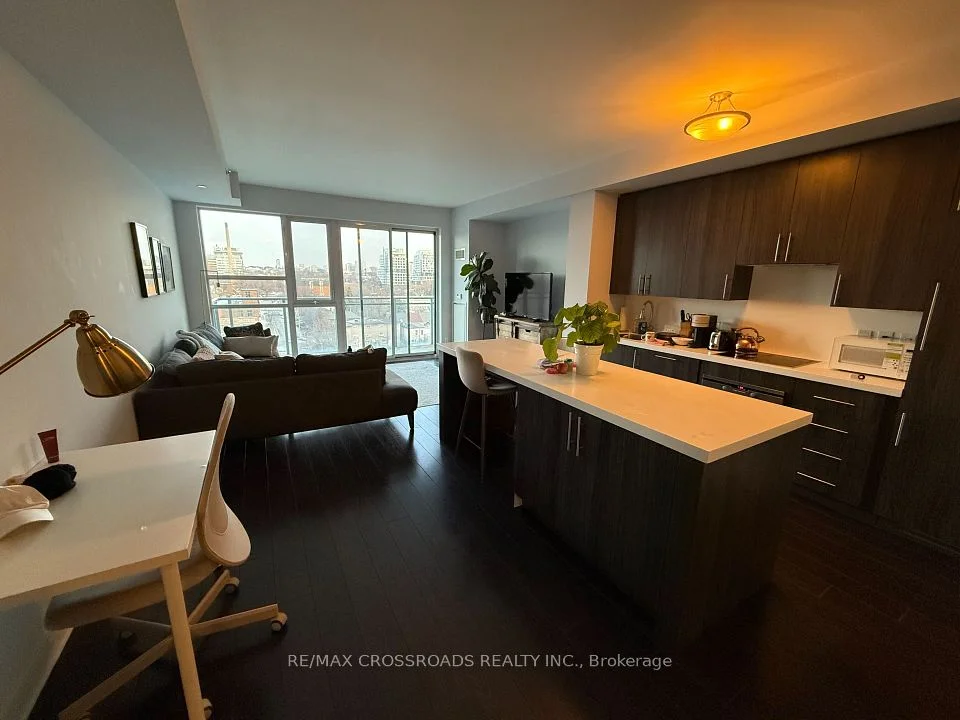 156 Portland Street 604, Toronto C01, ON M5V 0G1