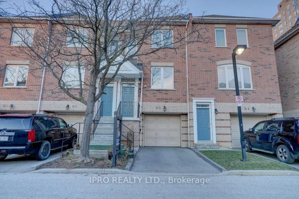 Condo Townhouse in Toronto