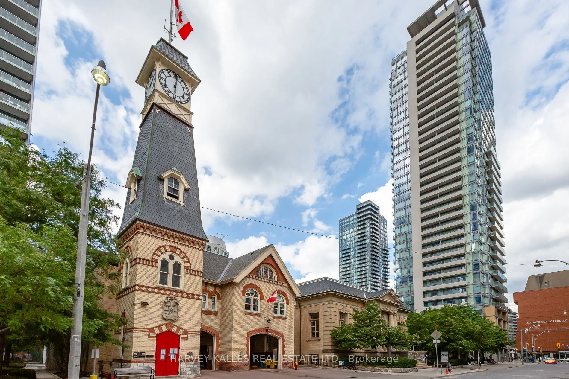 18 Yorkville Avenue 215, Toronto C02, On M4w 3y8