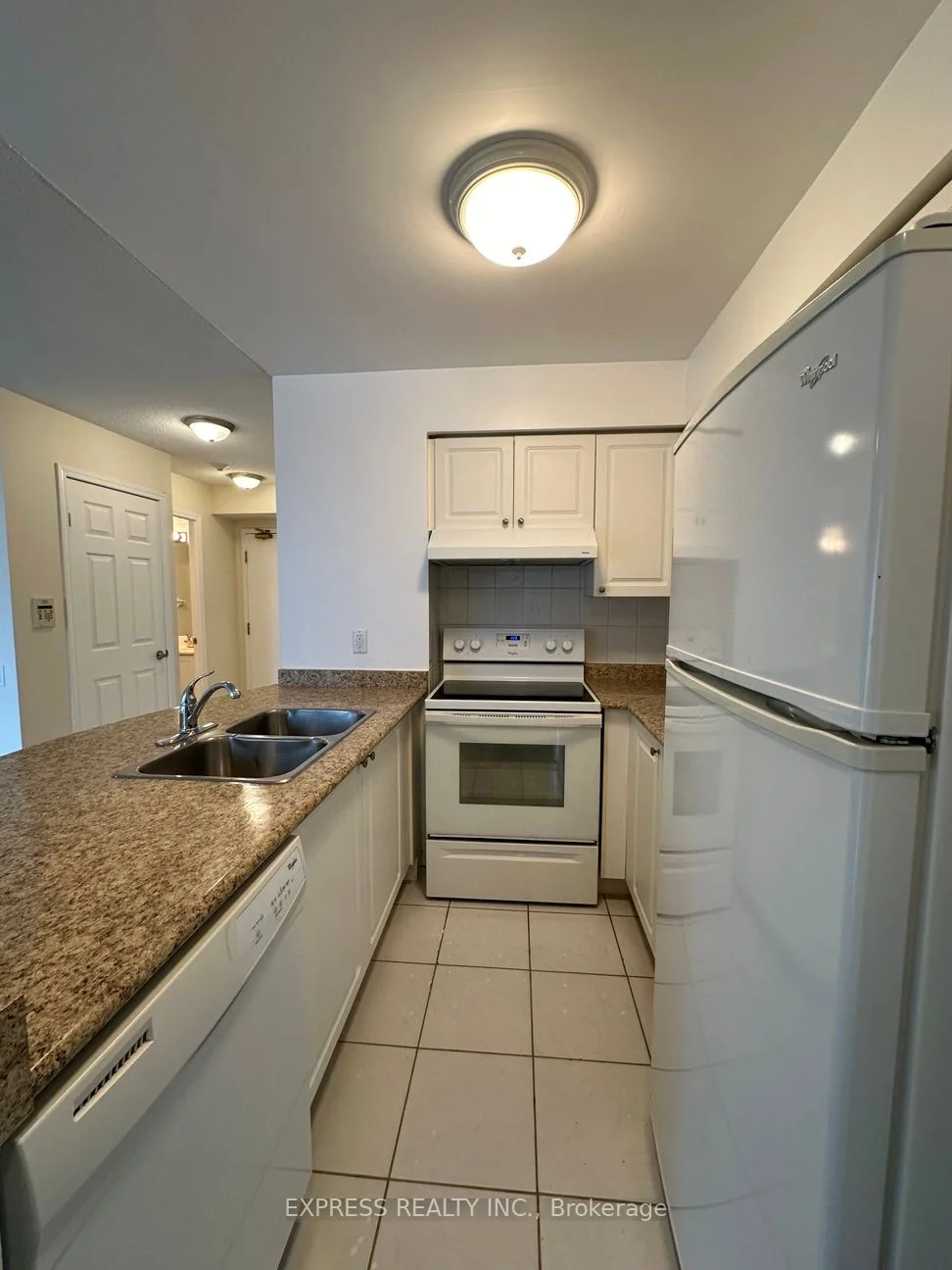 8 Hillcrest Avenue 1601, Toronto C14, ON M2N 6Y6