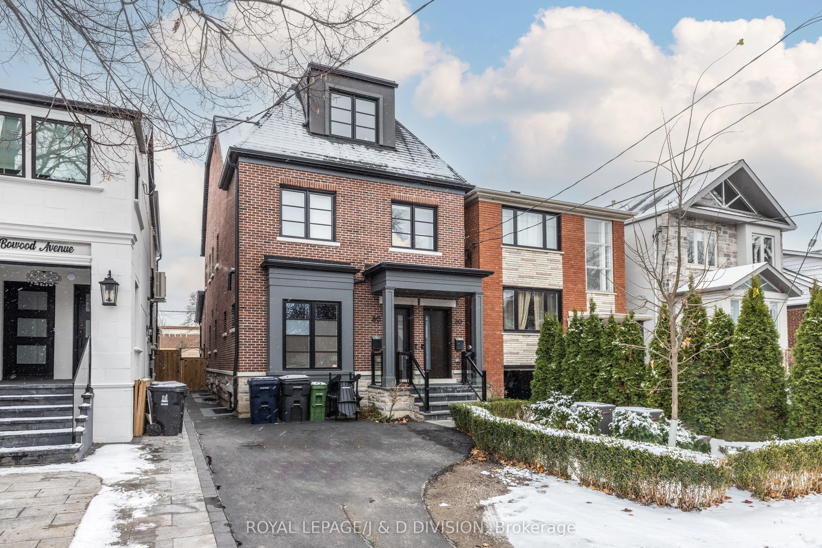 Duplex in Toronto