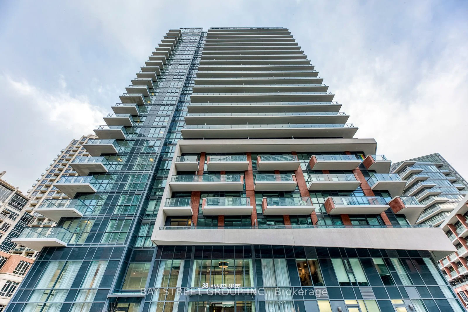 Condo Apartment in Toronto