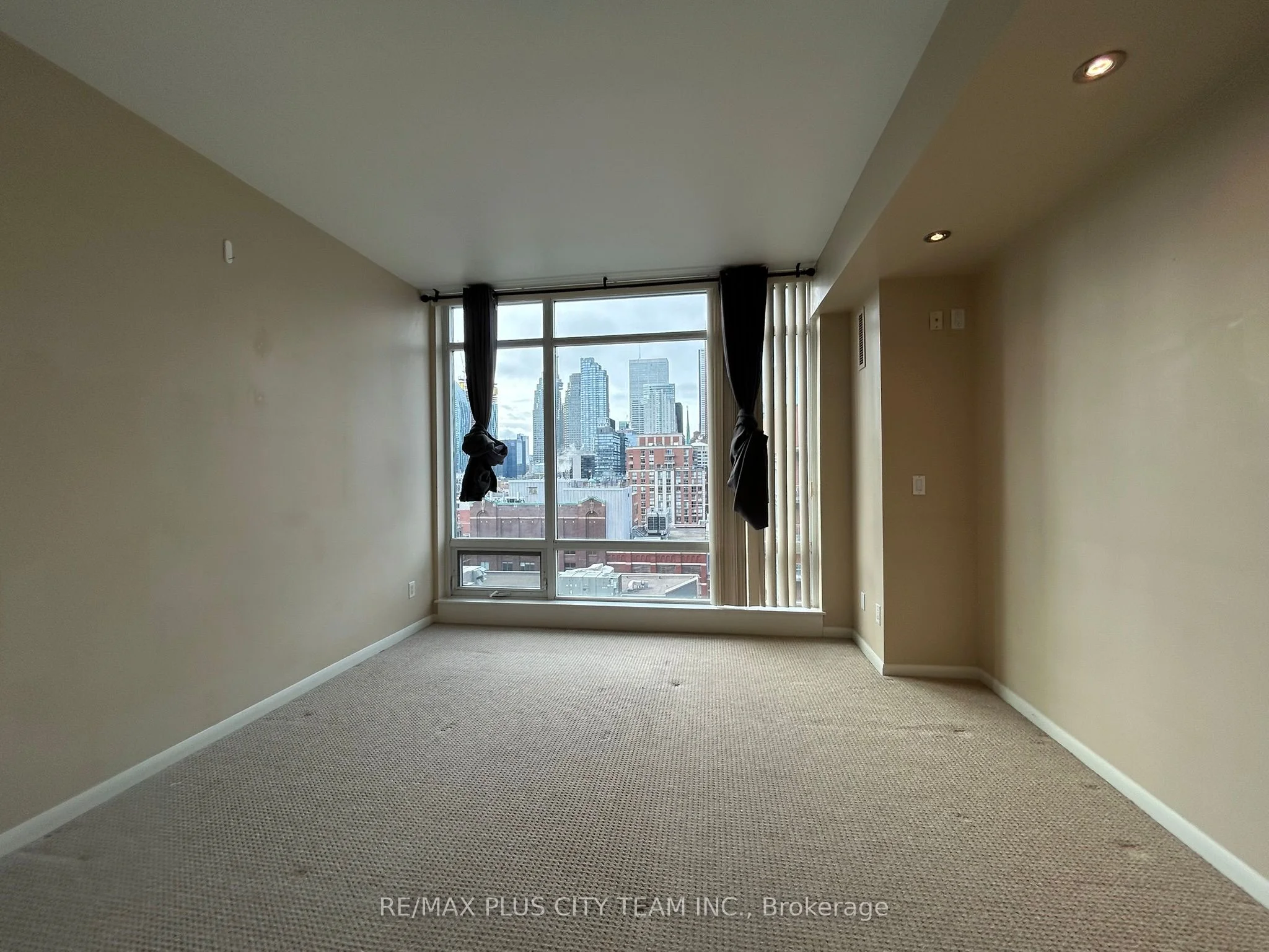 333 Adelaide Street E 1223, Toronto C08, ON M5A 4T4