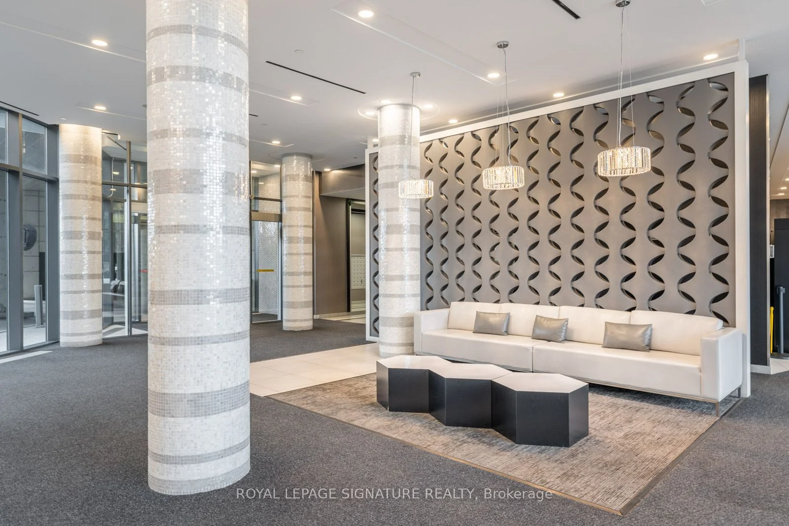 51 East Liberty Street 2116, Toronto C01, ON M6K 3P8