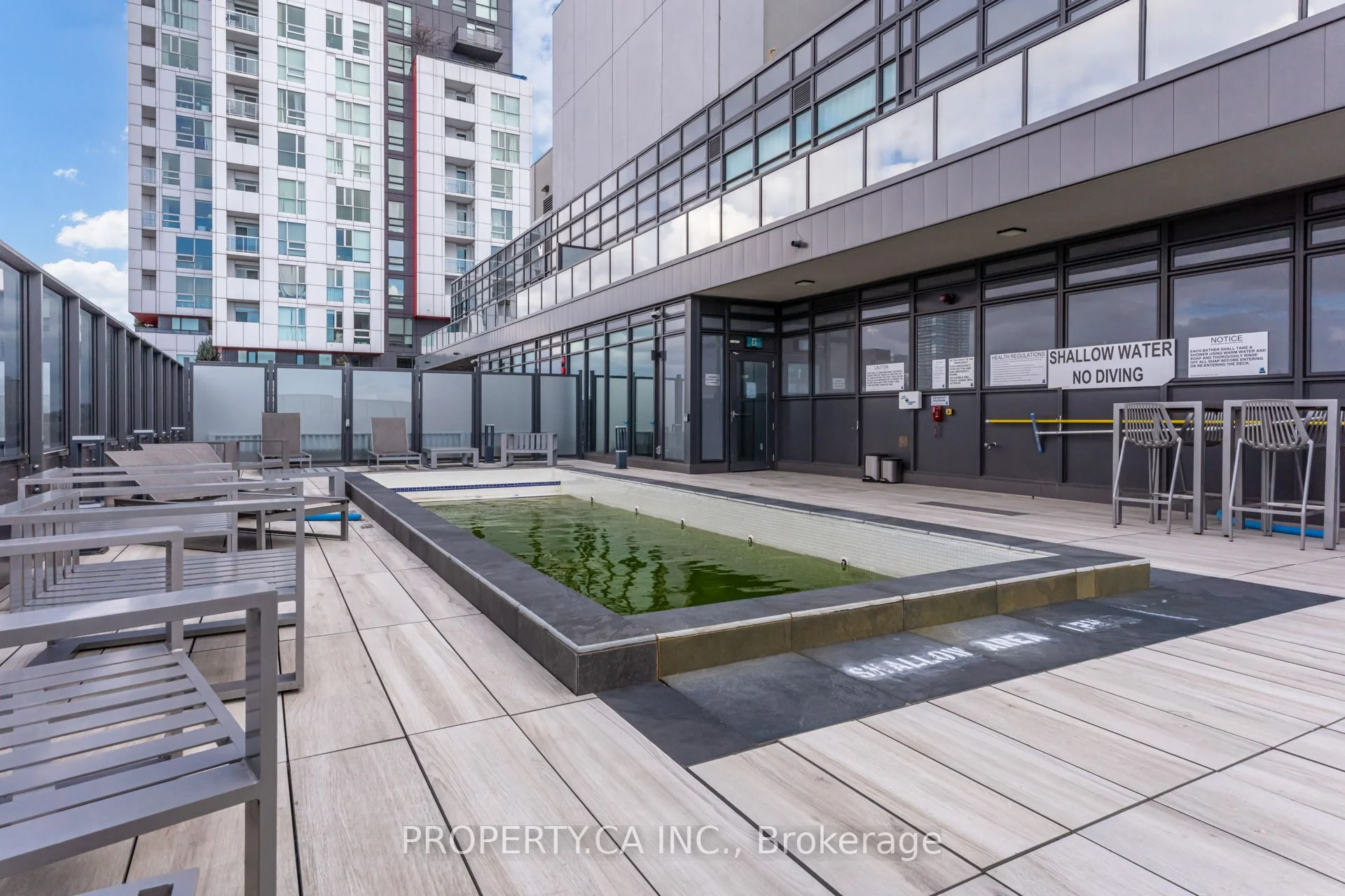 330 Richmond Street W U1117, Toronto C01, ON M5V 0M4