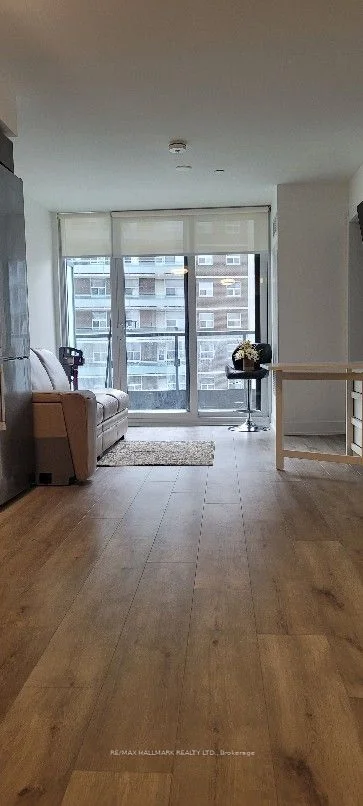 585 Bloor Street E 521, Toronto C08, On M4w 0b3
