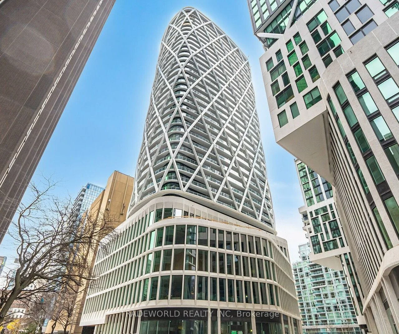 230 Simcoe Street 2511, Toronto C01, On M5t 0g7