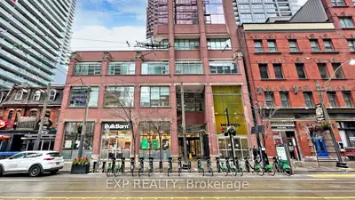 393 King Street W 501, Toronto C01, On M5v 3g8