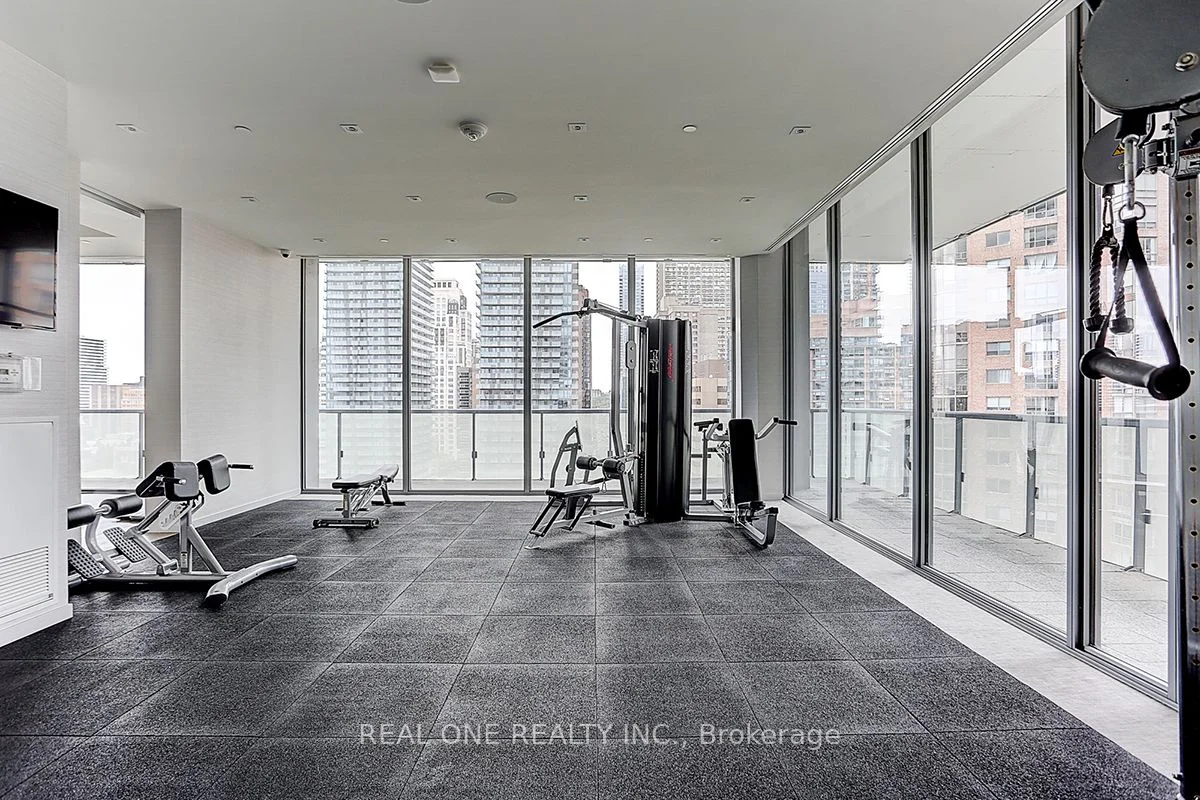 57 St Joseph Street 606, Toronto C01, ON M5S 0C5