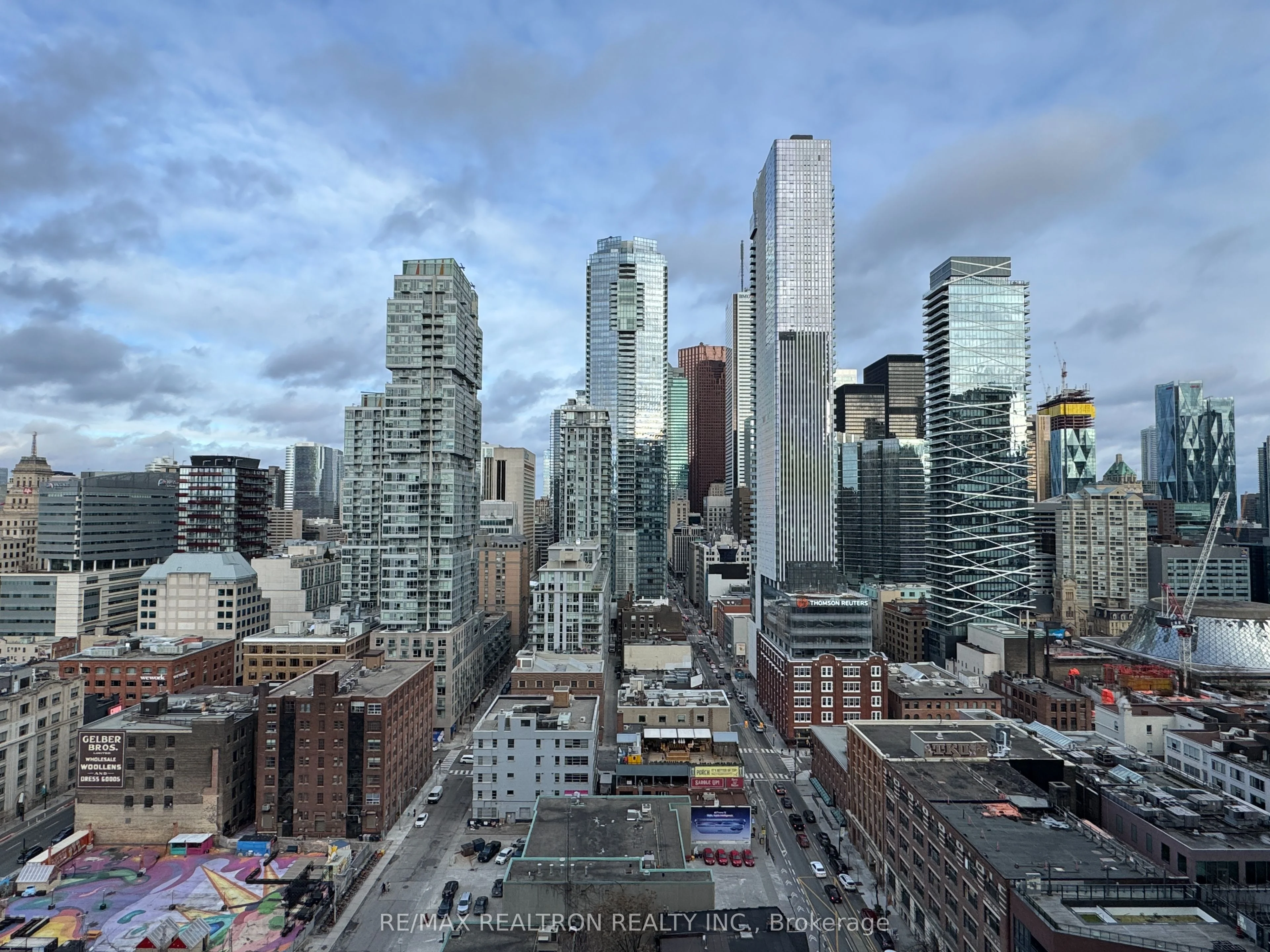290 Adelaide Street W 2008, Toronto C01, On M5v 1p6