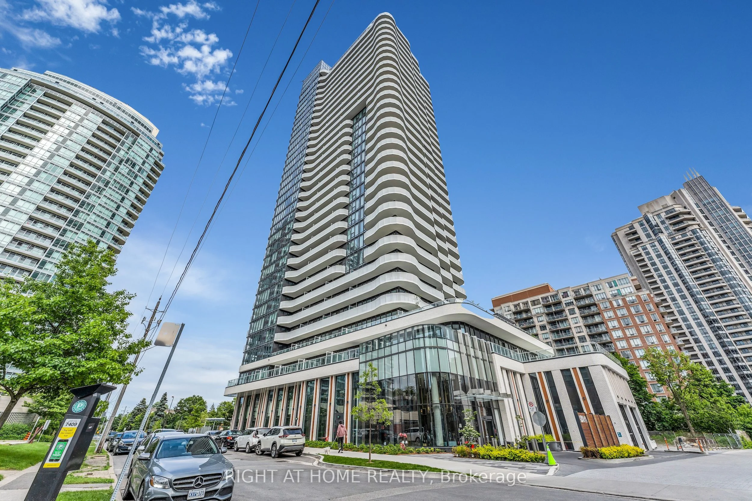 15 Holmes Avenue 2001, Toronto C14, On M2n 0l4