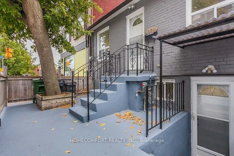 208 Manning ( Basement) Avenue, Toronto C01, ON M6J 2K7