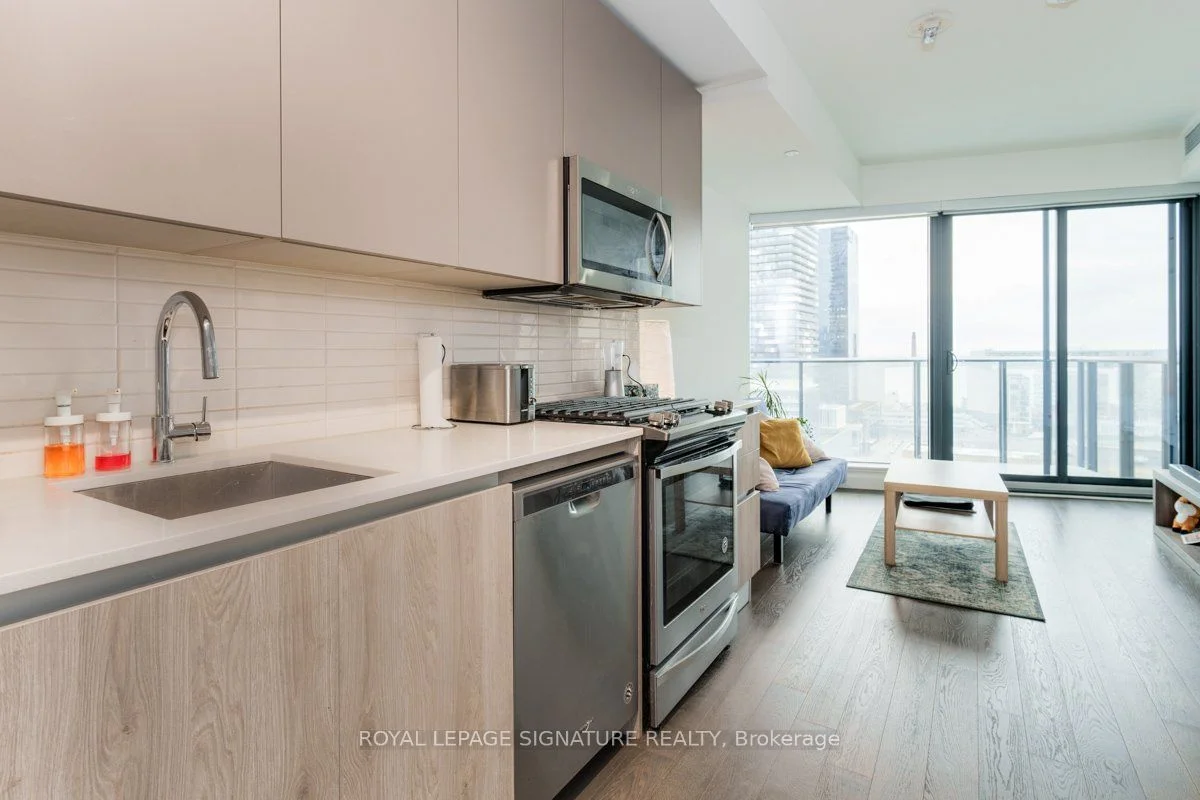 2A Church Street 1604, Toronto C08, ON M5E 0E1