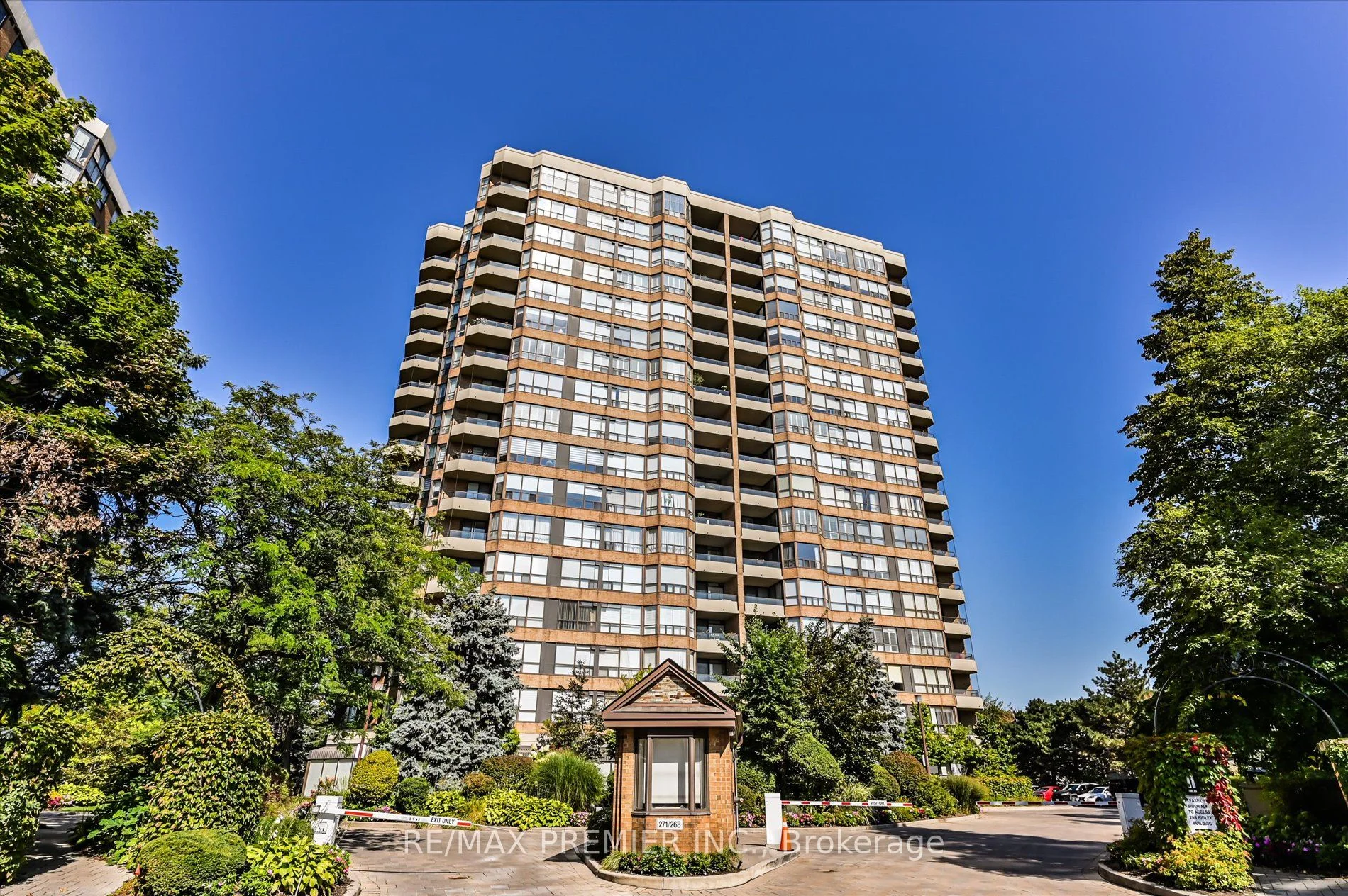 Condo Apartment in Toronto