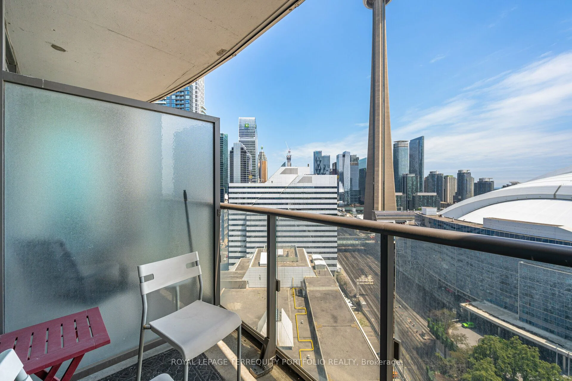 361 Front Street W 2805, Toronto C01, ON M5V 3R5