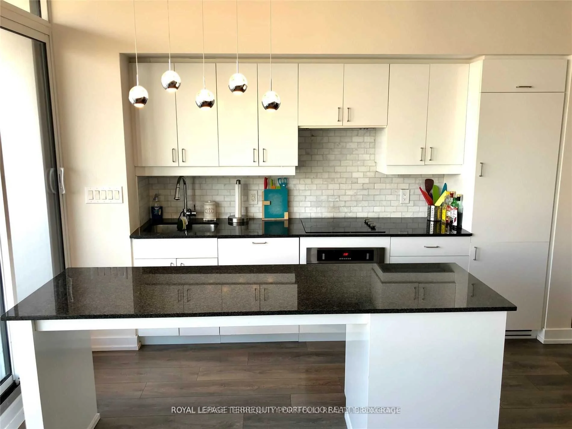 426 University Avenue 3610, Toronto C01, ON M5G 1S9