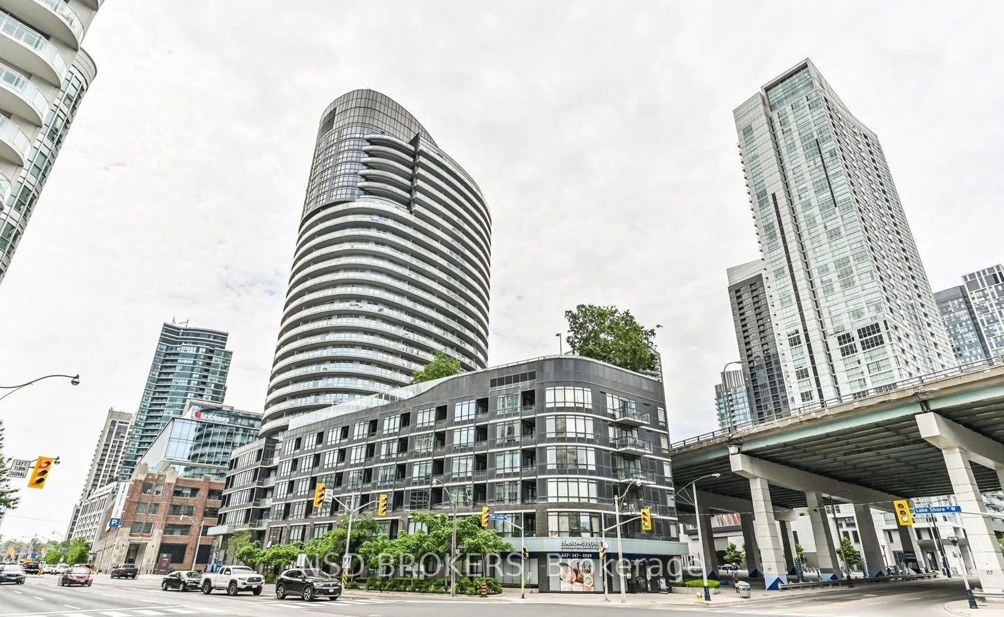 Condo Apartment in Toronto