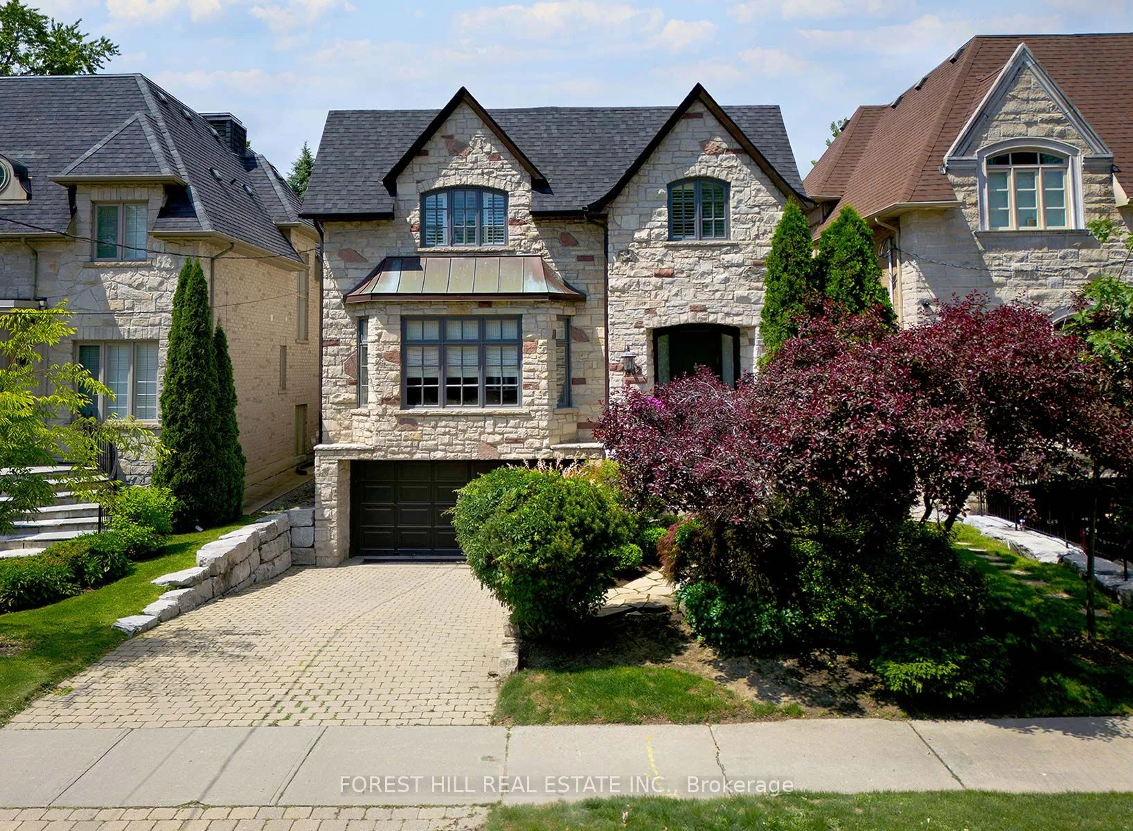 382 Bedford Park Avenue, Toronto C04, On M5m 1j8