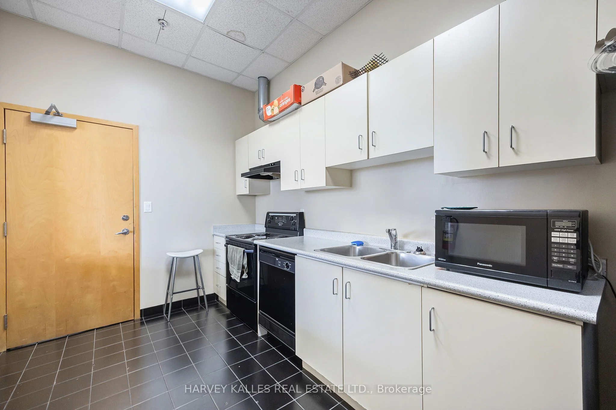 700 King Street W 1006, Toronto C01, ON M5V 2Y6
