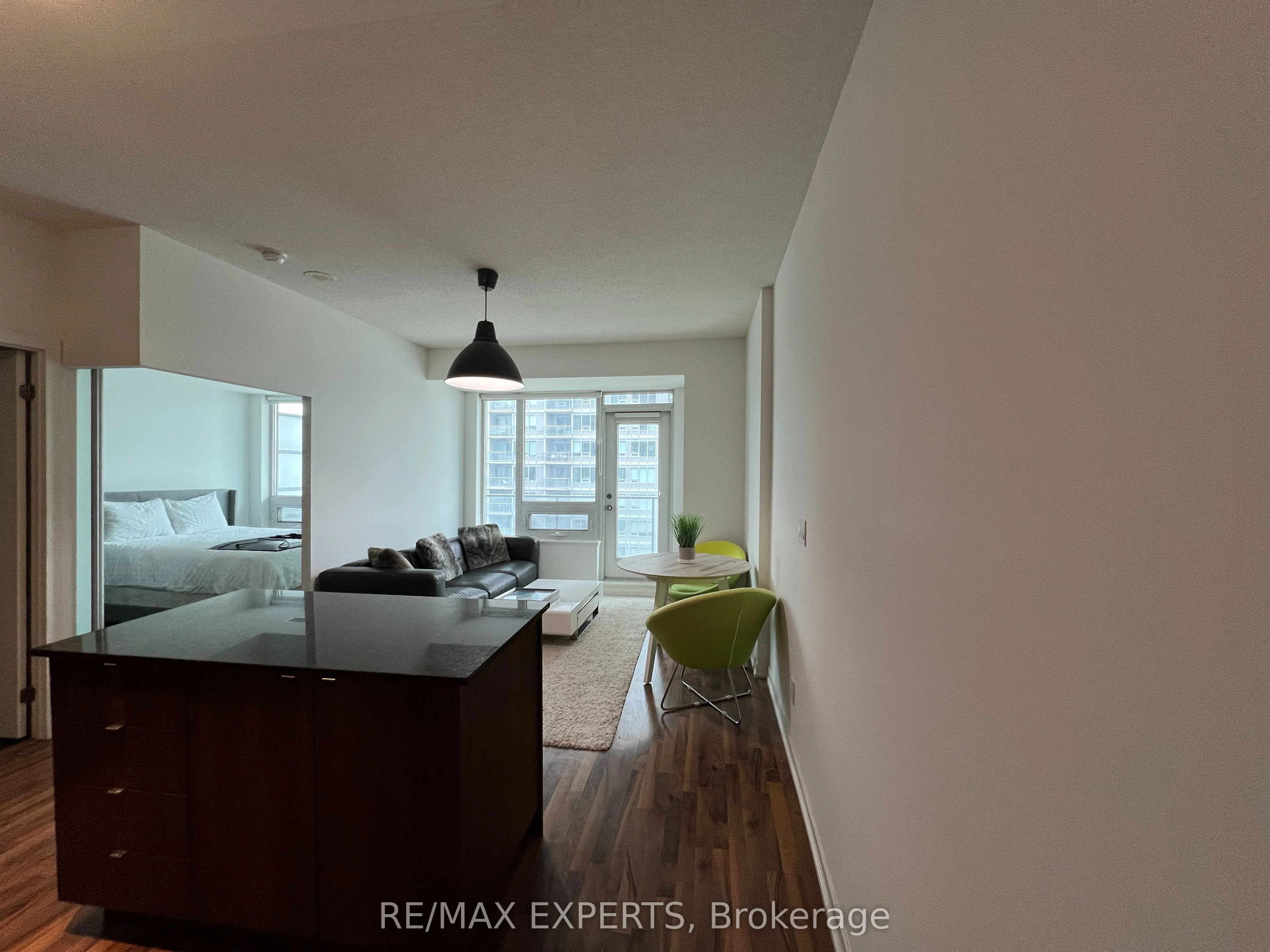 Condo Apartment in Toronto