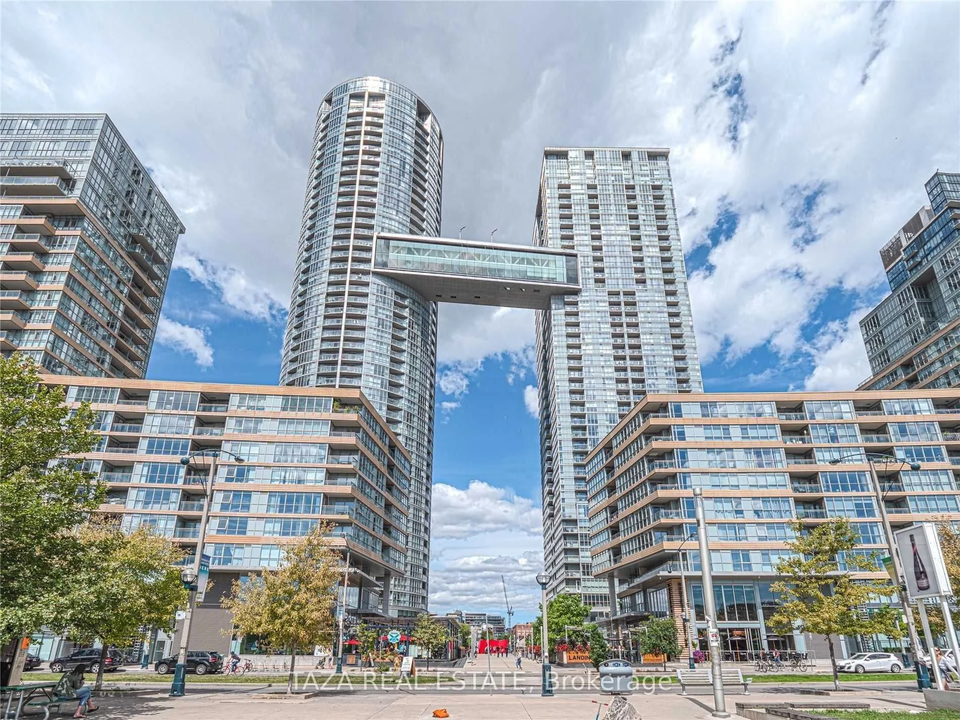 Condo Apartment in Toronto