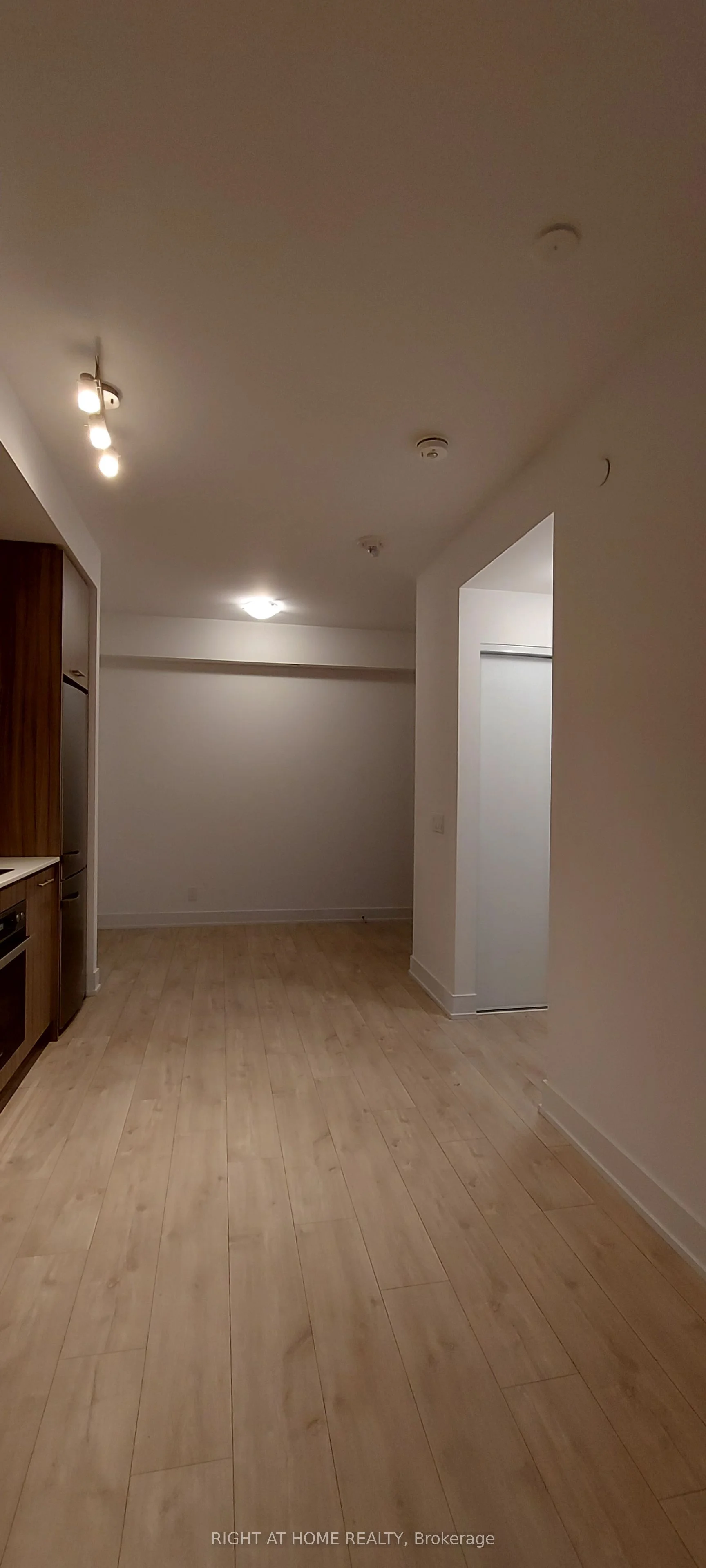 11 Lillian St Street E 1310, Toronto C10, ON M4S 0C3