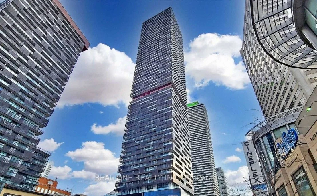 8 Eglinton Avenue E 1011, Toronto C10, On M4p 1a6