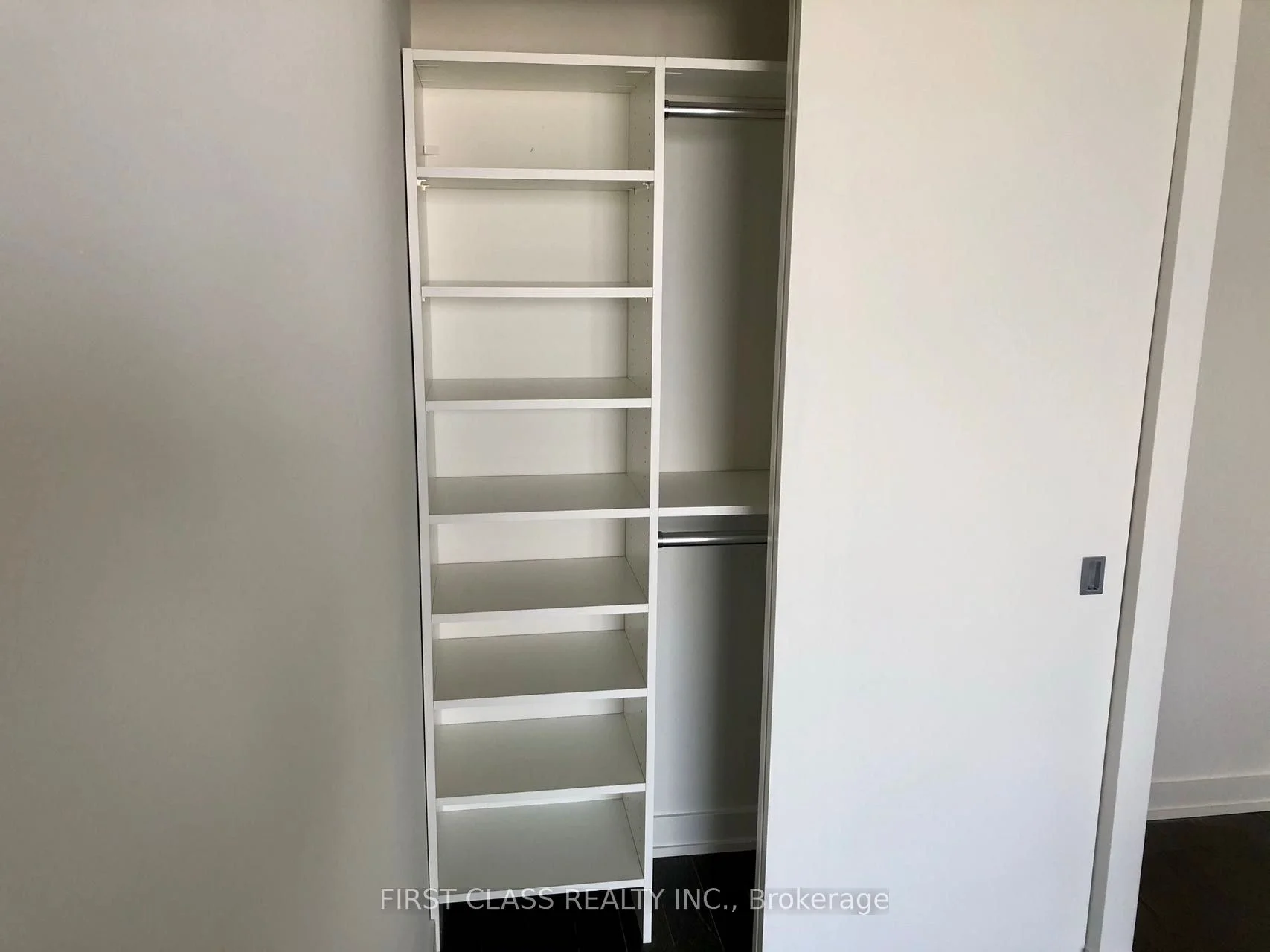25 Richmond Street E 1817, Toronto C08, ON M5C 0A6