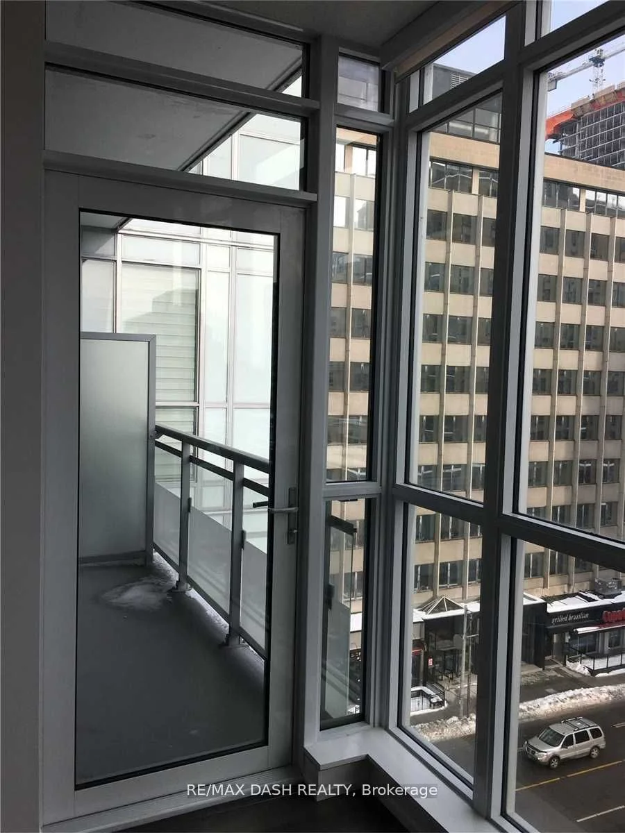 98 Lillian Street 616, Toronto C10, ON M4S 0A5