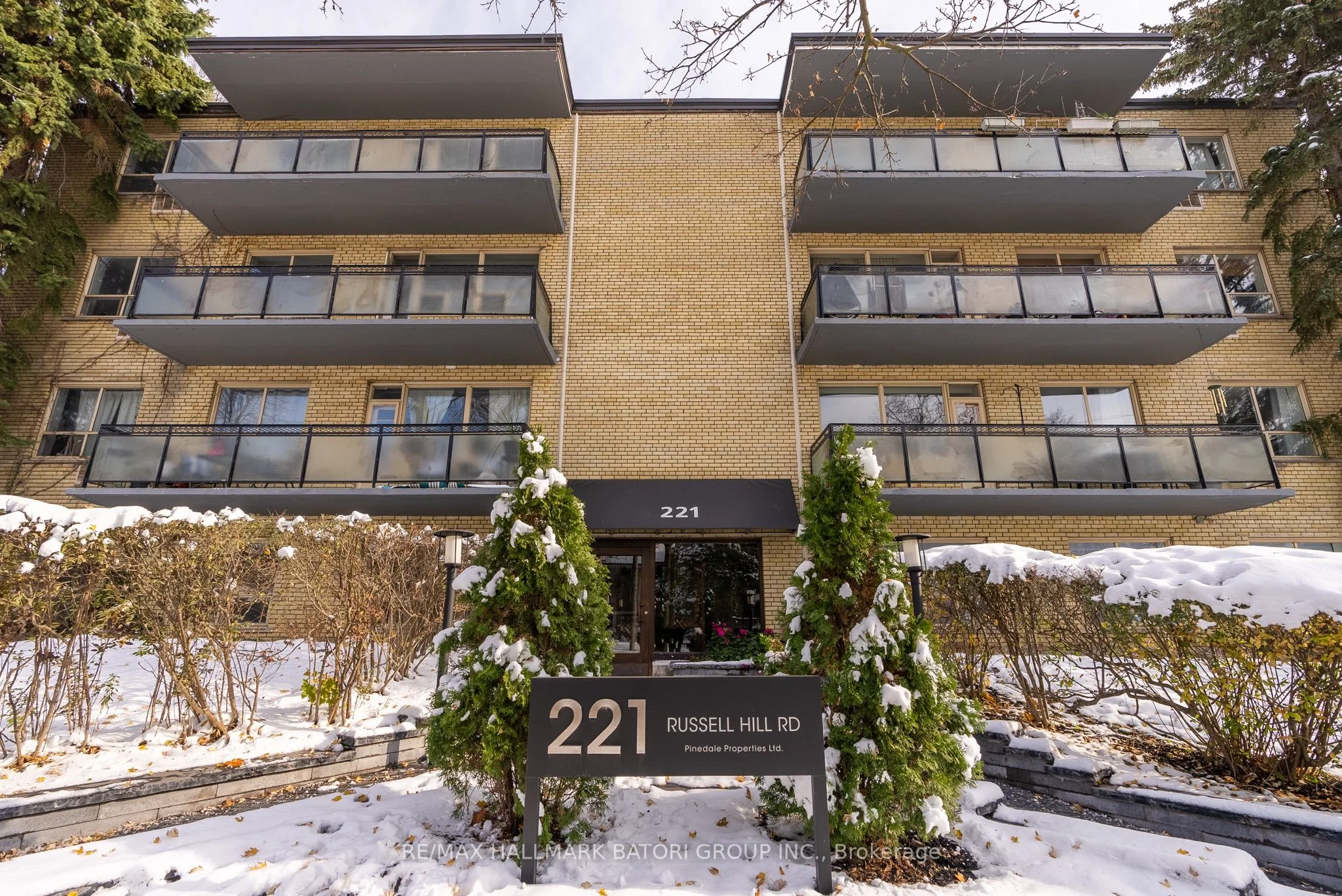 Condo Apartment in Toronto