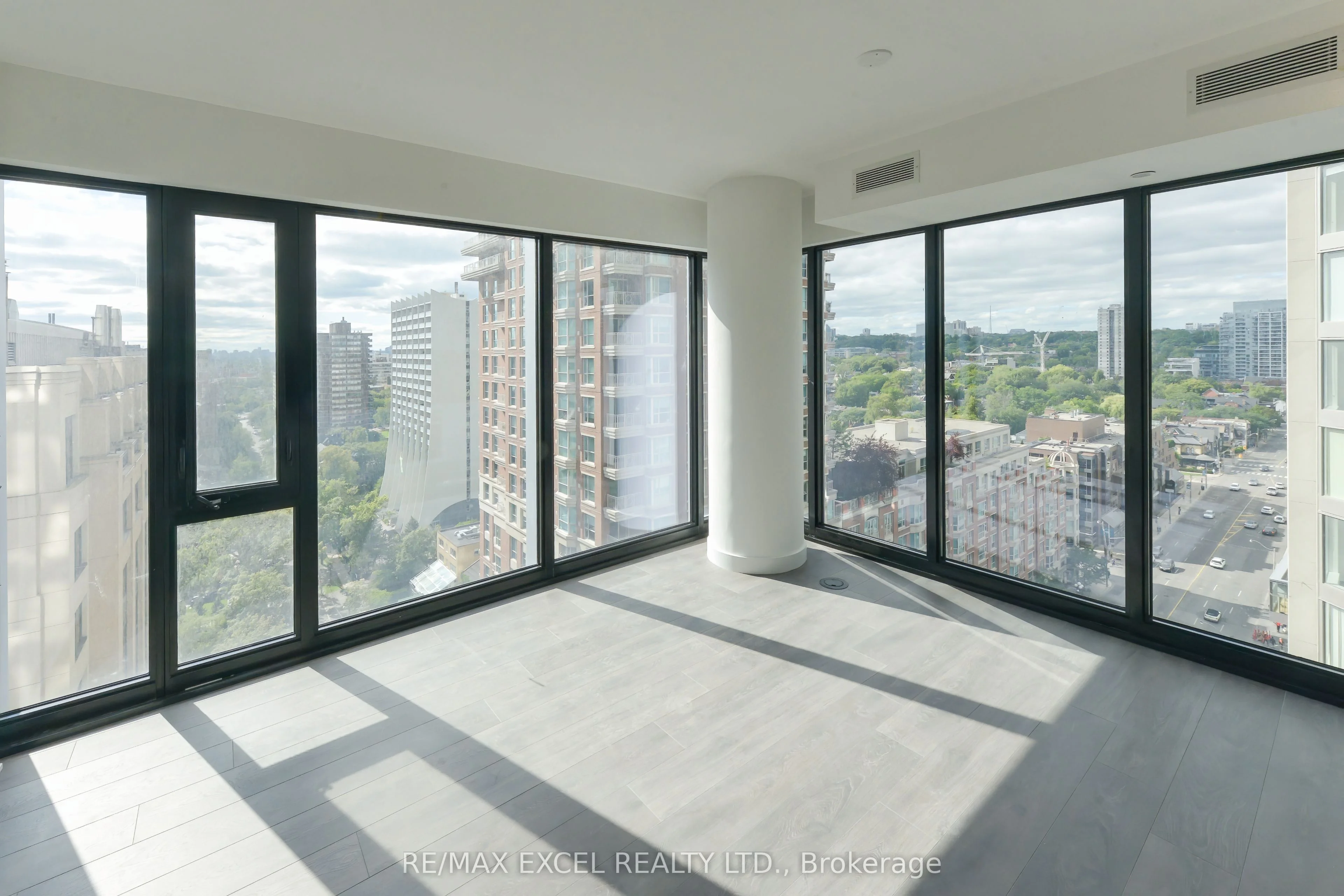 188 Cumberland Street 1712, Toronto C02, On M5r 2g3