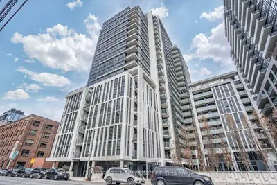 400 Adelaide Street E 907, Toronto C08, On M5a 4s3