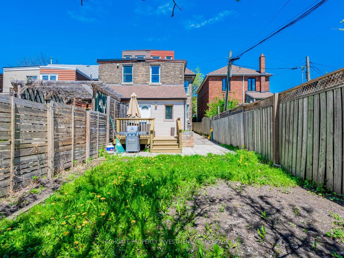 5 Bank Street, Toronto C01, ON M6K 1R4