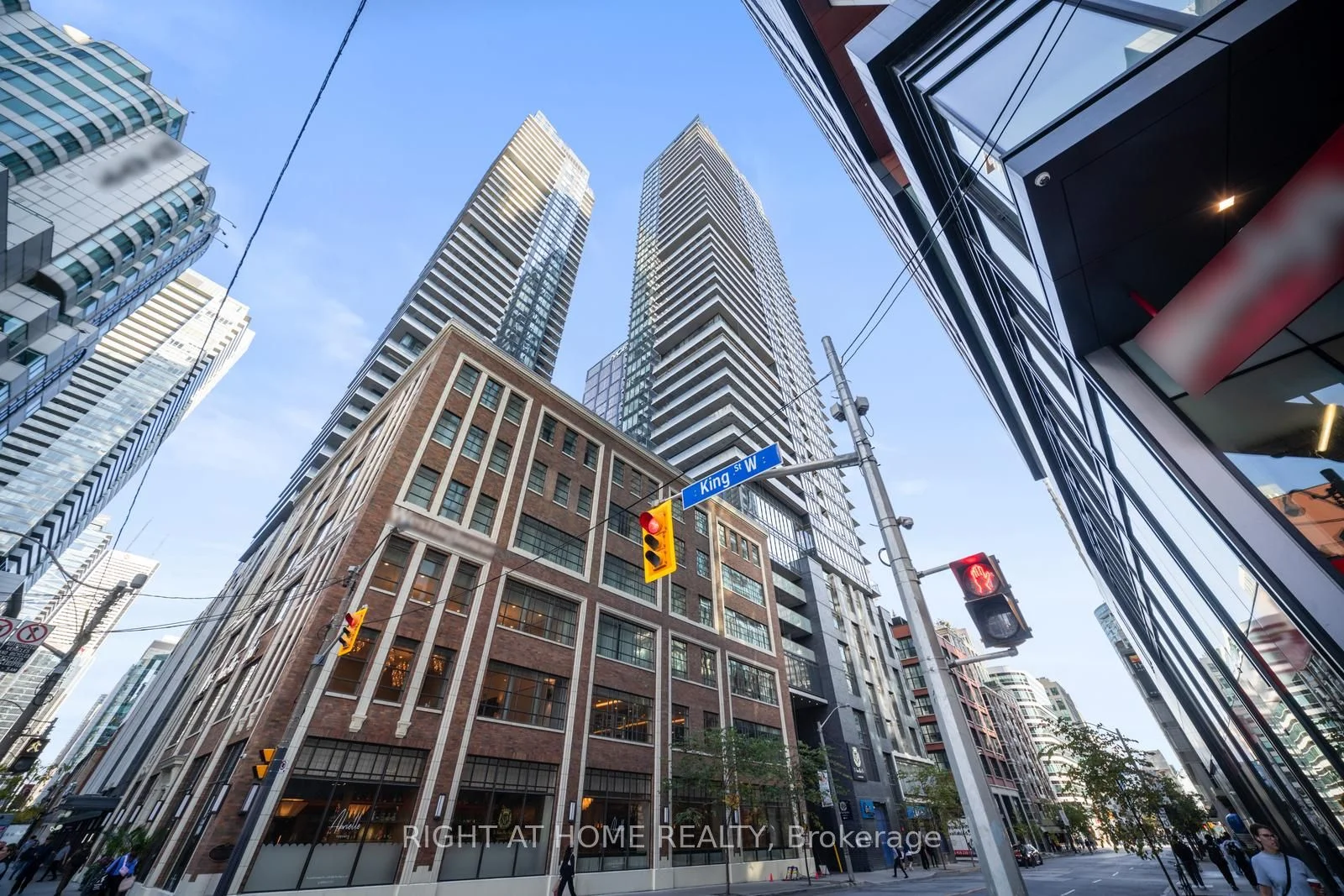 125 Blue Jays Way 4510, Toronto C01, On M5v 0n5