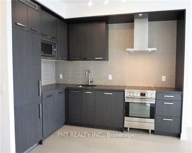 120 Bayview Avenue S411, Toronto C08, ON M5A 0G4