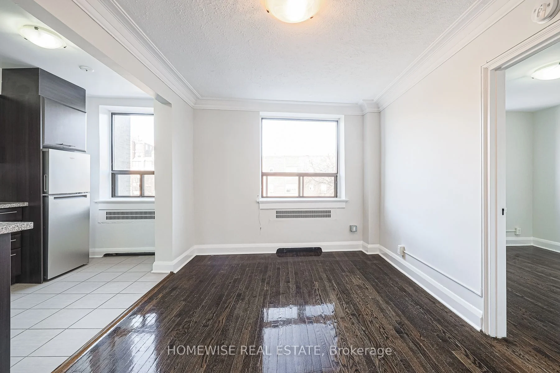 2837 Yonge Street 203, Toronto C04, ON M4N 2J6