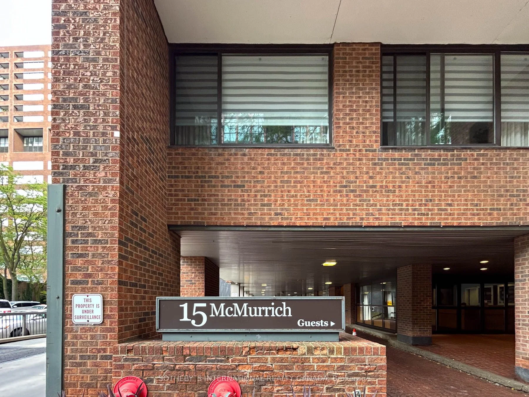 15 Mcmurrich Street 1202, Toronto C02, On M5r 3m6