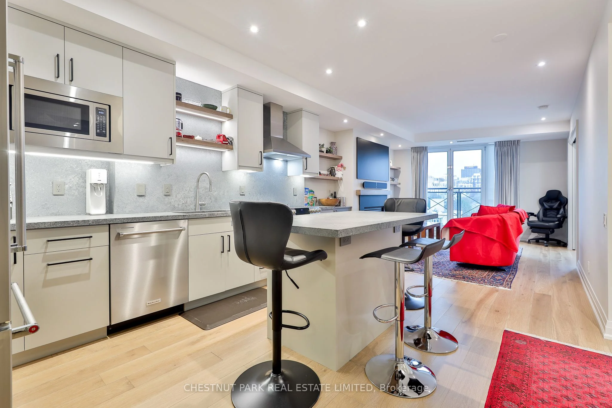 20 Scrivener Square 807, Toronto C09, On M4w 3x9